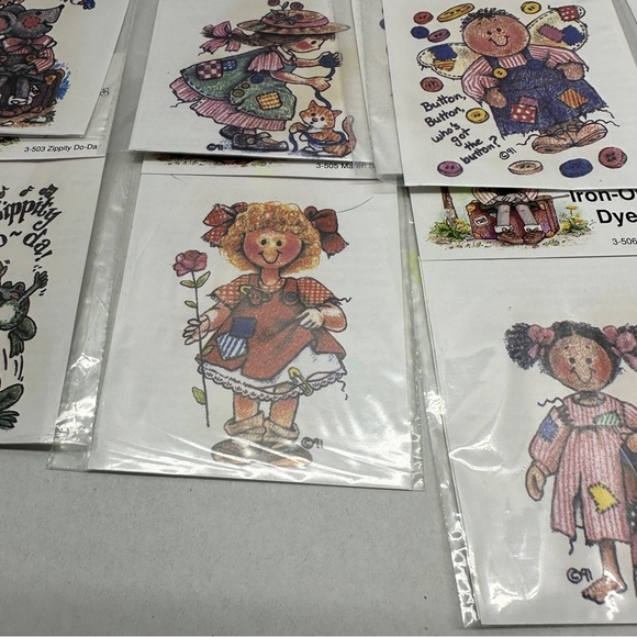 Vignette Impressions Lot of 20 Iron-On Dye Button Boy 3-515 and Angel - Picture 12 of 13